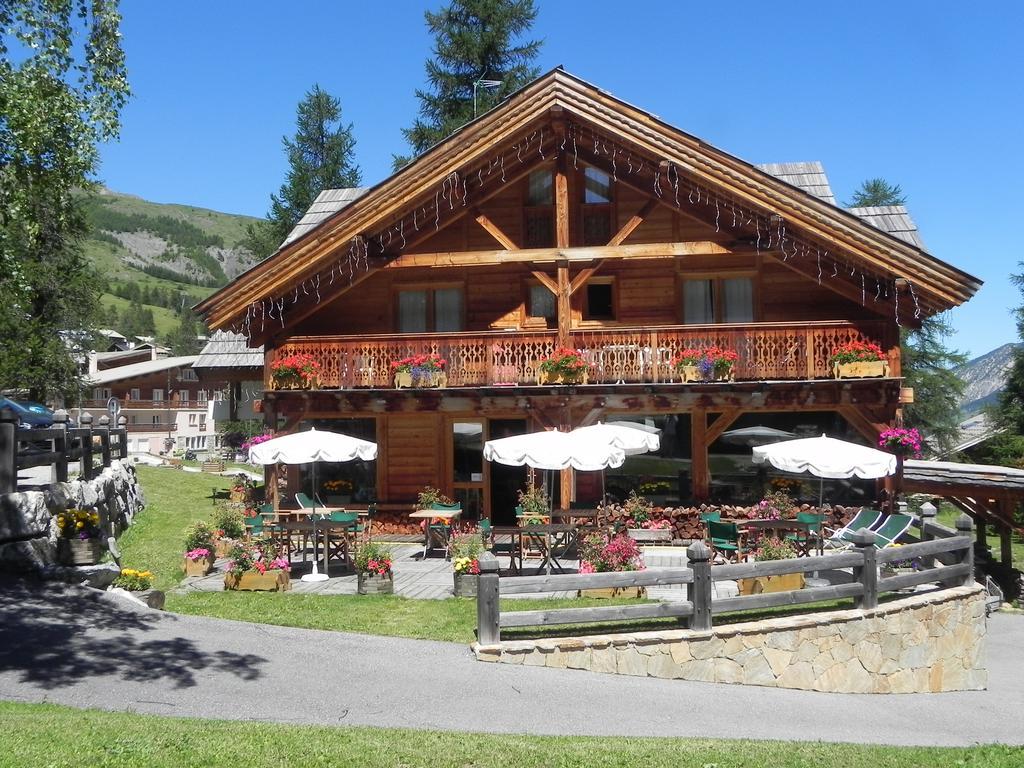 Hotel Ecureuil Vars  Exteriör bild