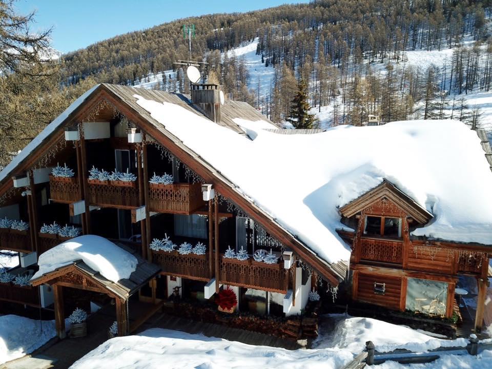 Hotel Ecureuil Vars  Exteriör bild