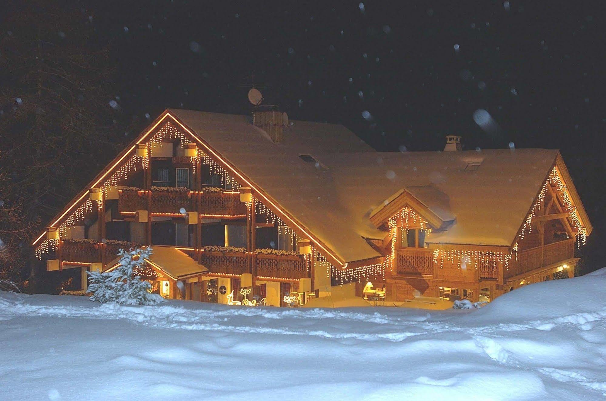 Hotel Ecureuil Vars  Exteriör bild