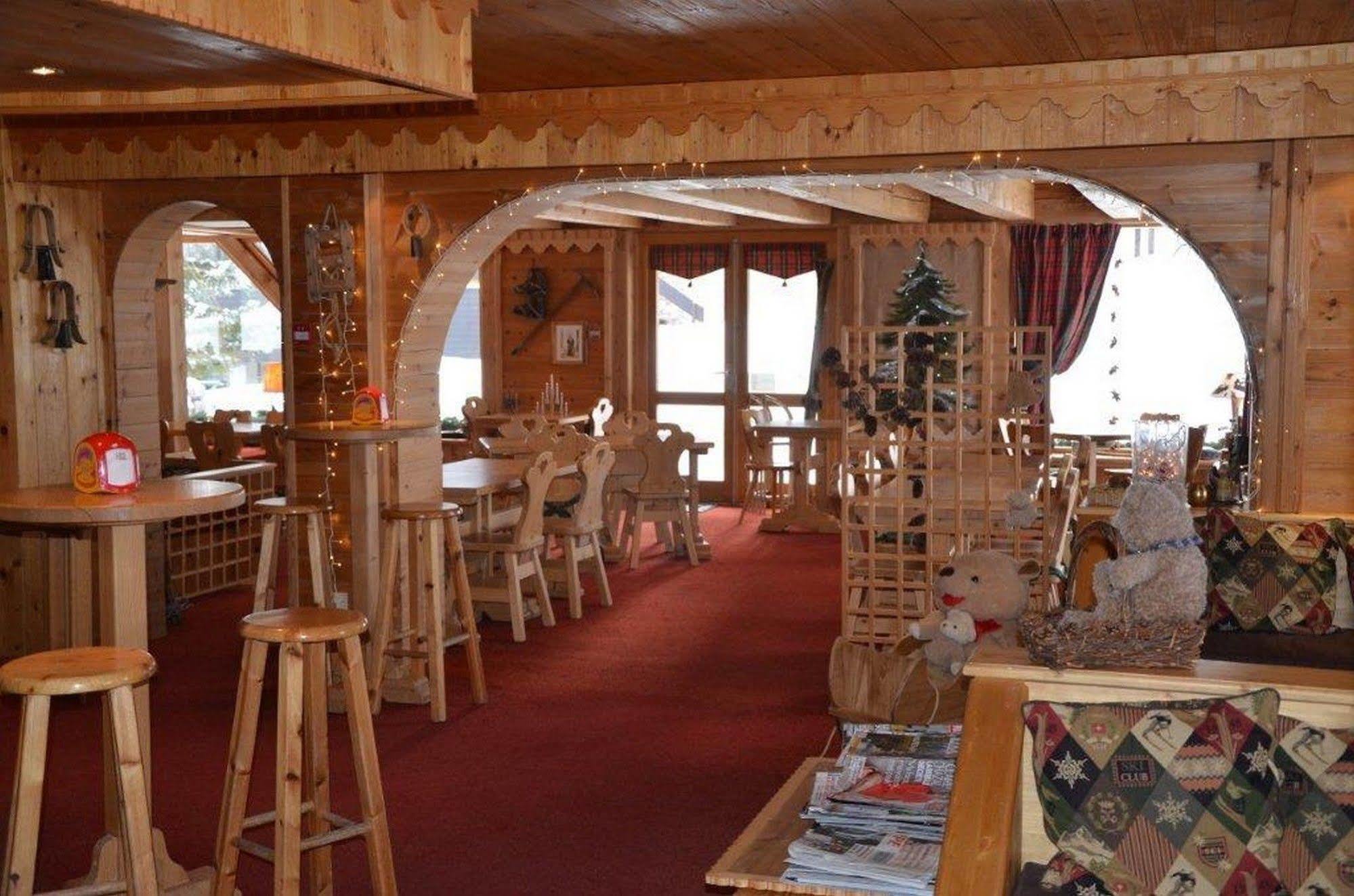 Hotel Ecureuil Vars  Exteriör bild