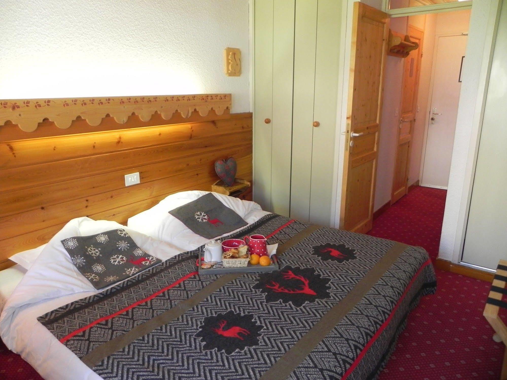 Hotel Ecureuil Vars  Exteriör bild