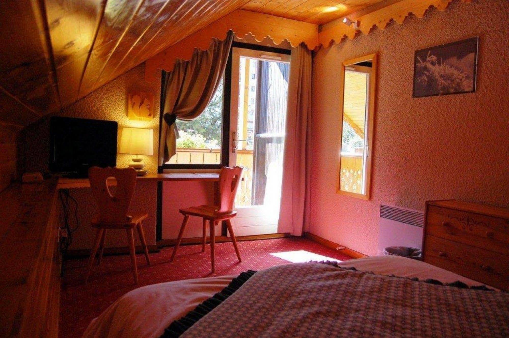 Hotel Ecureuil Vars  Exteriör bild