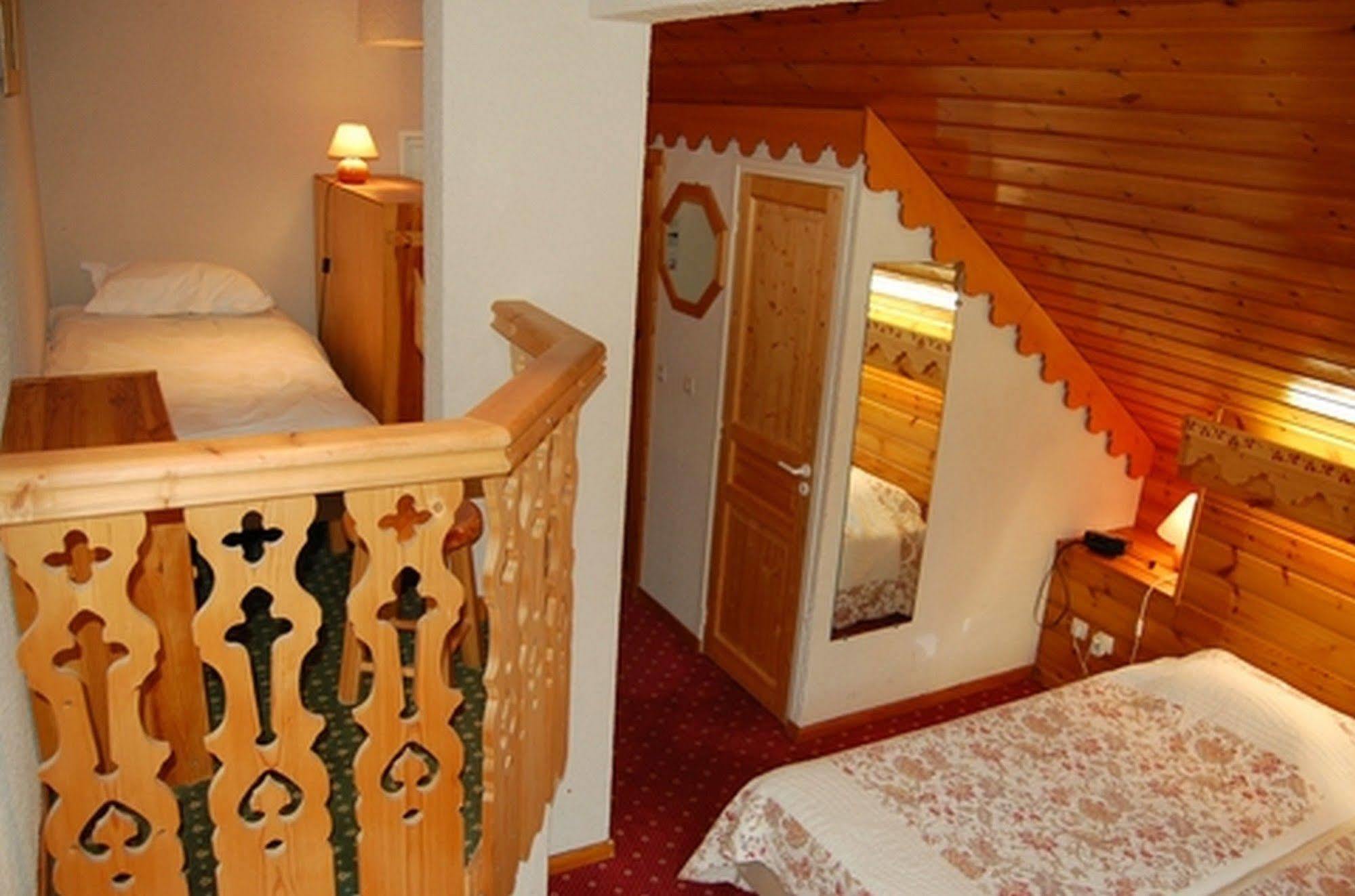 Hotel Ecureuil Vars  Exteriör bild